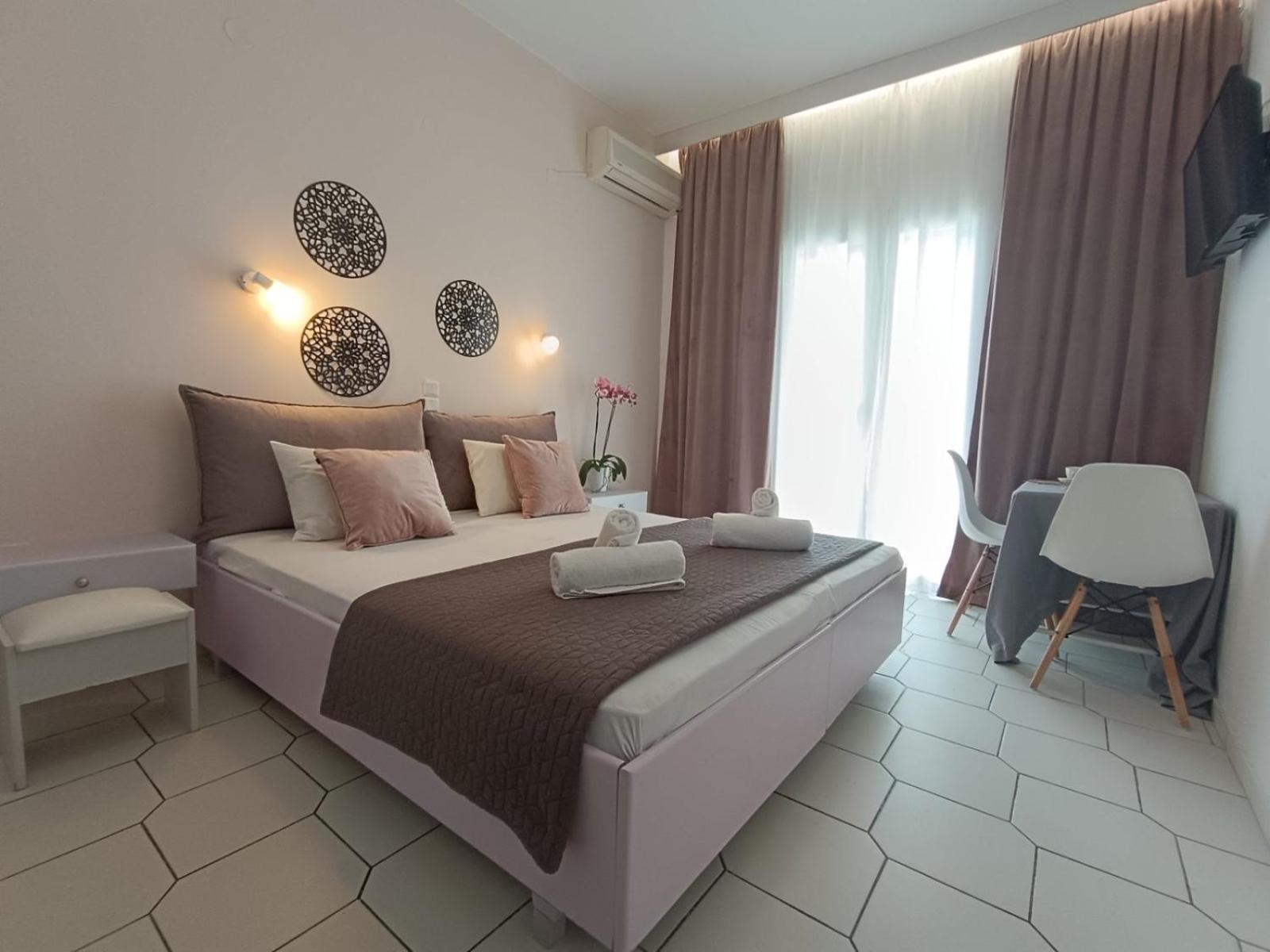 Philippos Apartments 阿查拉维 外观 照片